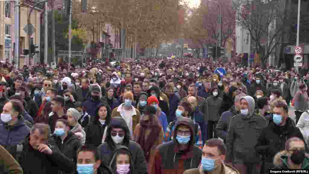 Половина од градот Ниш беше цел ден под блокада, јавуваат локалните медиуми