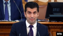 Кирил Петков во Народното Собрание, 3 декември, 2021.