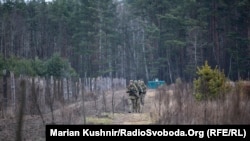 Наразі ведуться перевірочні заходи щодо чоловіків, які намагалися перетнути державний кордон
