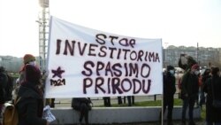 Demonstranti ispred Sava centra u Beogradu 4. decembar 2021.