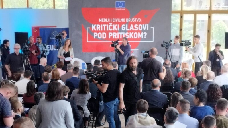 Sattler o medijskim slobodama u BiH: 'Naročito je akutno u RS'