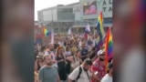 Több százan vonultak Szarajevóban a szabad szerelemért
