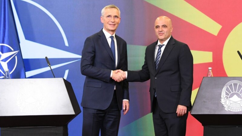 Stoltenberg u Skoplju kaže da NATO prati šta Rusija radi na Zapadnom Balkanu