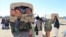 تعدادی از مهاجرین افغان که از پاکستان به افغانستان برگشته اند
