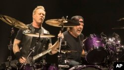  Джеймс Хетфийлд и Ларс Улрих на концерт на Metallica във Филаделфия, 2018 година 