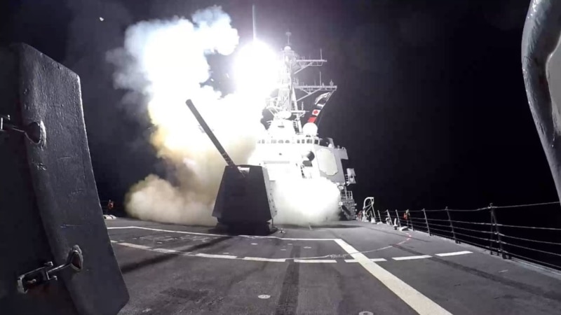 Морнарицата на САД собори 28 дронови над Црвеното Море