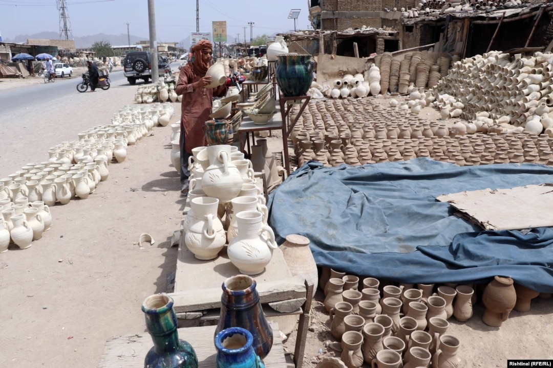 Traditional Potters In Afghanistan Face An Uncertain Future