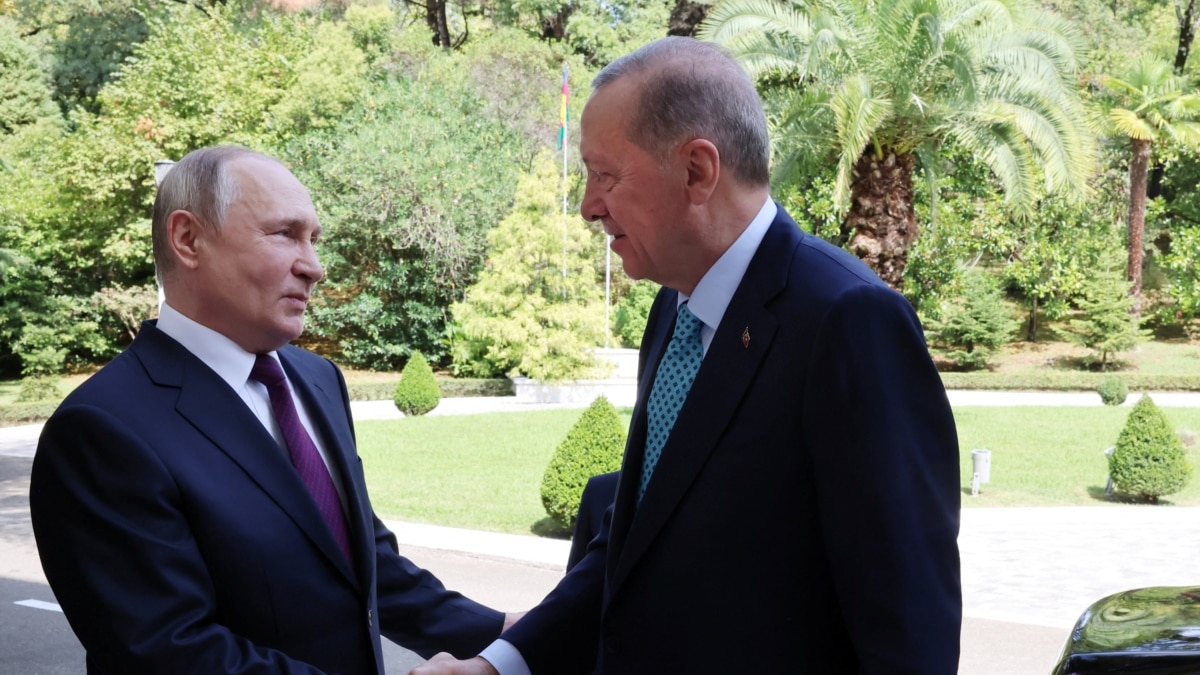 Русия използва Турция, за да заобикаля икономическите санкции на Европейския