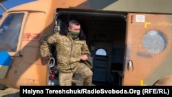 Торік у березні українські вертолітники розпочали польоти в оточений російськими військами Маріуполь