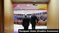 Дипломат ЄС не виключає, що лідери держав-членів можуть домовитися про використання прибутків від заморожених російських активів під час саміту, що триває нині в Брюсселі
