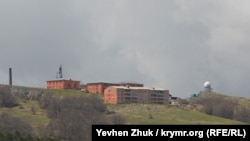 Казарми та житлове містечко військової частини на Ай-Петрі. Крим, архівне фото