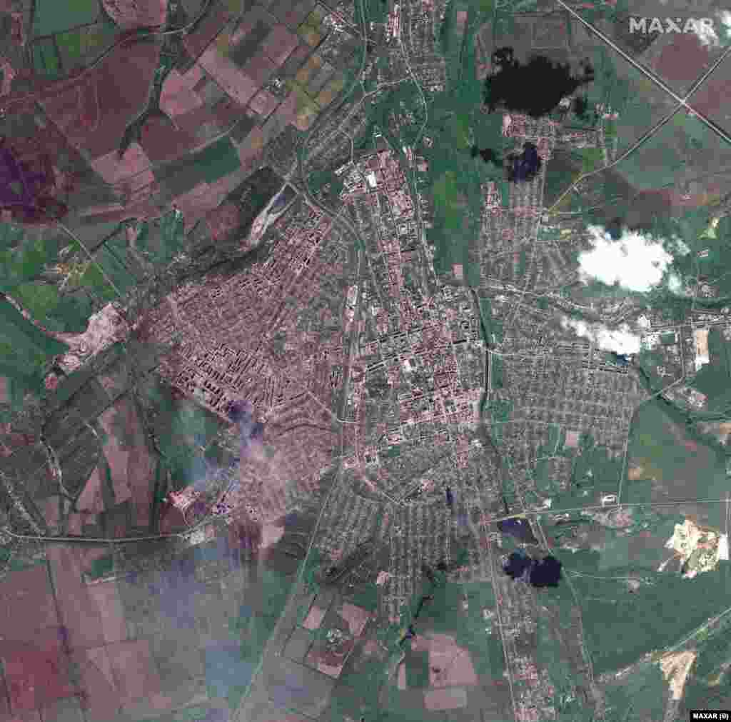 Истата сцена на сателитска слика направена на 15 мај 2023 година. Руските сили извршија 55 напади врз украинските позиции на Бахмут во текот на изминатиот ден, соопшти Генералштабот на вооружените сили на Украина во својот дневен билтен на 17 мај.