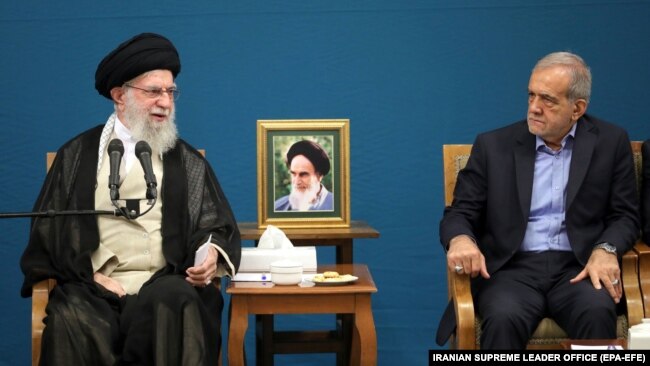 دیدار مسعود پزشکیان با علی خامنه‌ای، شهریور ۱۴۰۳