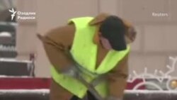 “Муҳожирлар қаерда? Ҳеч ким кўча тозаламаяпти”
