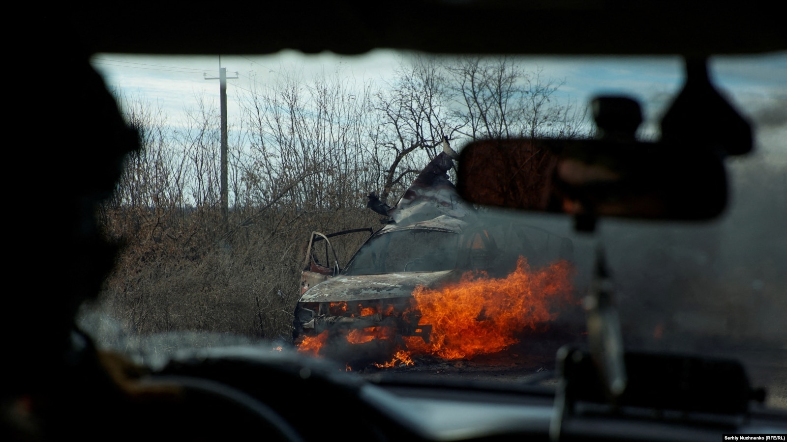 ДСНС: на Донеччині російський дрон вдарив по автівці медиків, є загиблий та поранені
