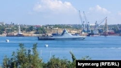 Патрульный корабль проекта 22160 типа «Василий Быков» в Севастопольской бухте, архивное фото