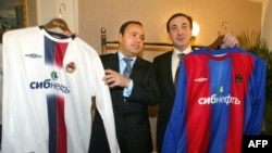 Евгений Швидлер (слева) и Евгений Гинер 