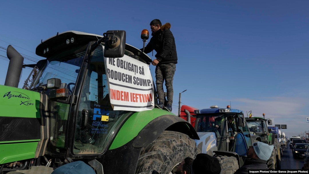 Transportatorii şi fermierii au demarat miercuri o serie de proteste, nemulţumiţi de accizele mari la motorină, preţurile RCA, dar şi de schimbările legislative intrate în vigoare la începutul anului.