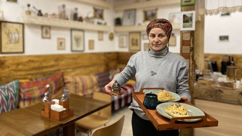«Жду возвращения в Крым»: история крымской татарки, открывшей кафе в своем четвертом доме