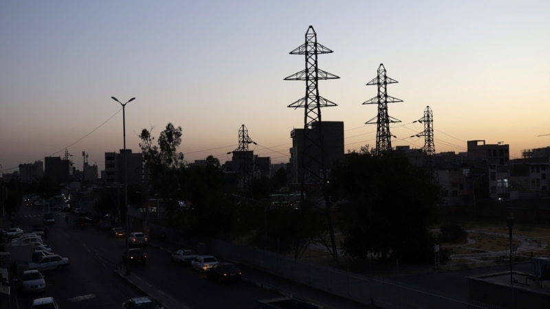 نتیجه کاهش ساعت اداری در ایران: جبران تنها ۵ تا ۷ درصد کسری برق