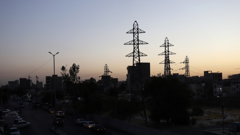 بحران انرژی ایران؛ برق ۱۰ اداره «پرمصرف» تهران قطع شد