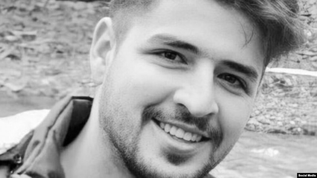 .محمد قبادلو، از بازداشت‌شدگان اعتراضات سراسری اخیر در ایران که سوم بهمن اعدام شد