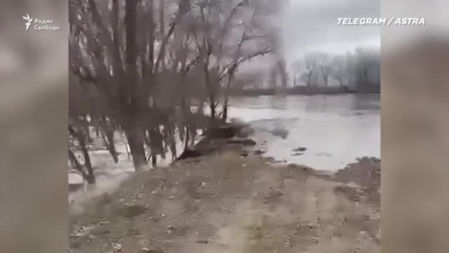 Наводнение в Оренбурге продолжается