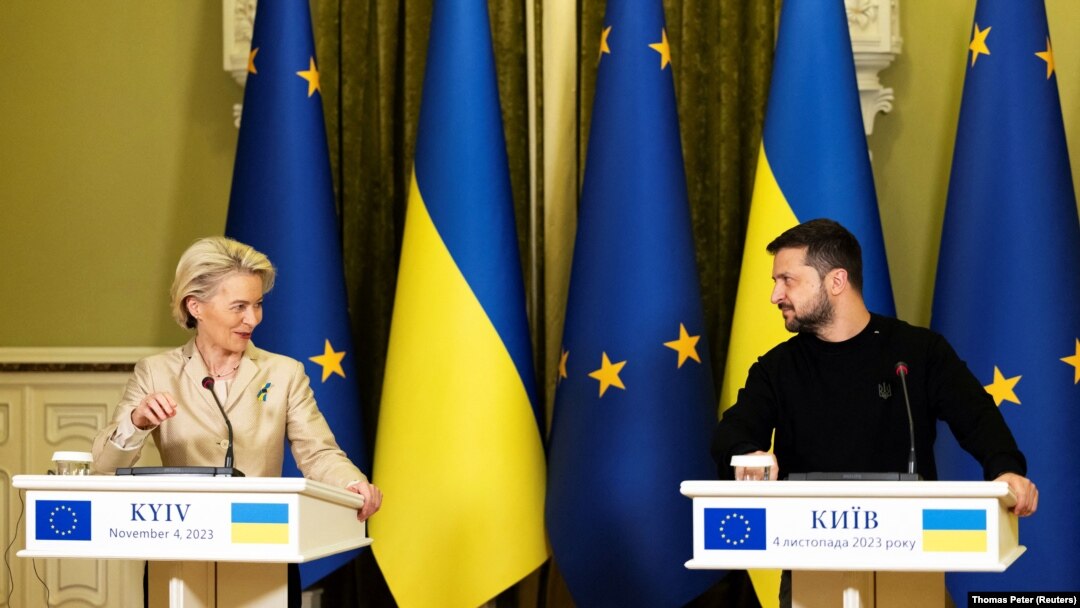 Președinta Comisiei Europene, Ursula von der Leyen este o susținătoare a finanțării Ucrainei din bani comunitari. Foto: Kiev, 4 nov 2023. 