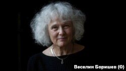 Проф. Мари Врина-Николов по време на конференцията "Литературата и преходът след 1989 г."