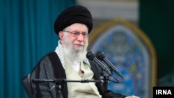 Верховный лидер Исламской республики аятолла Али Хаменеи