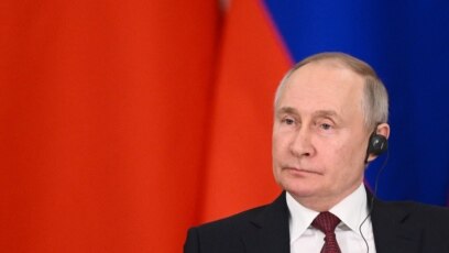 Президентът на Русия Владимир Путин подписа указ с който позволява