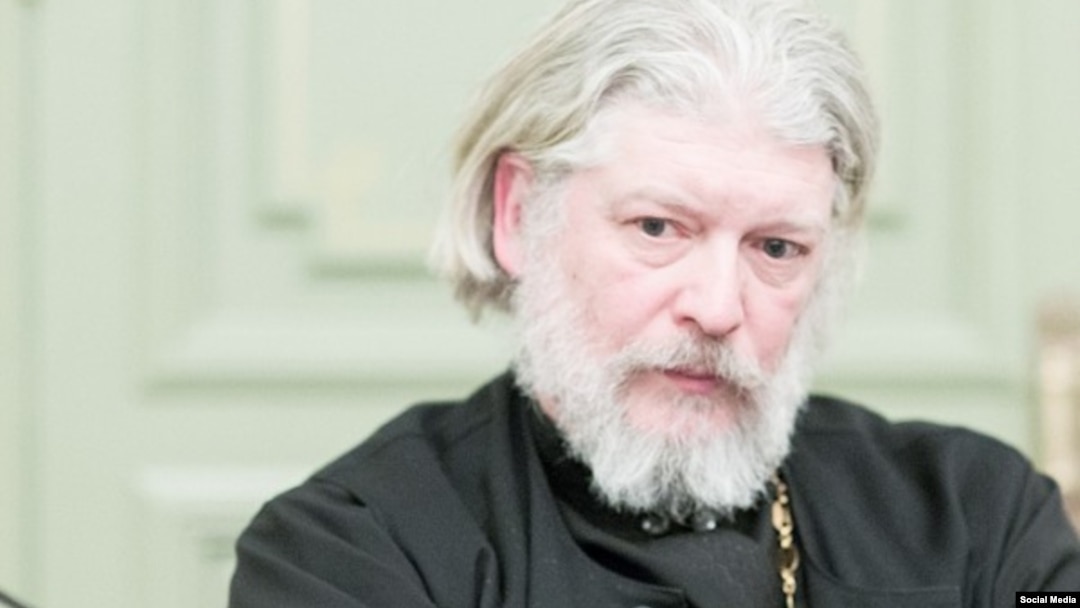 Aleksei Uminsky a fost excluv din Biserica Ortodoxă Rusă pentru că nu s-a rugat ca Rusia să câștige războiul din Ucraina. 
