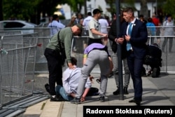 Задържаният за стрелбата срещу словашкия премиер Фицо.