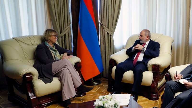 Pašinjan: Baku i Jerevan 'govore različitim diplomatskim jezicima' u mirovnim pregovorima