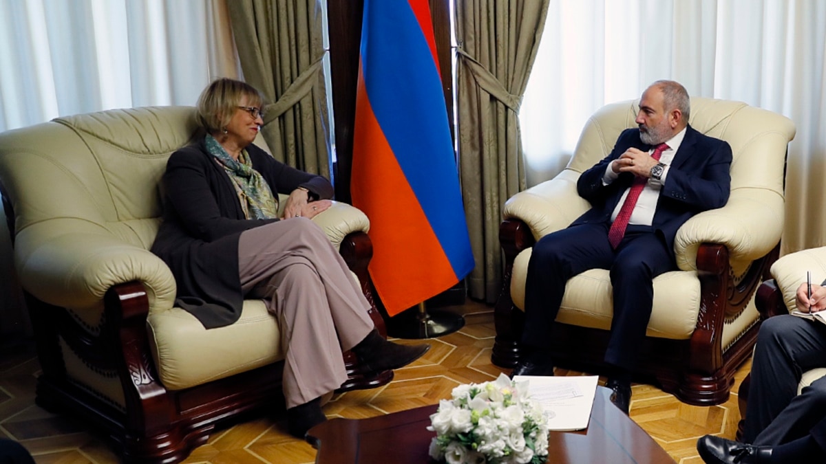 Pashinian Says Yerevan, Baku 'Still Speaking Different Diplomatic Languages' In Peace Talks - Vimarsana News
