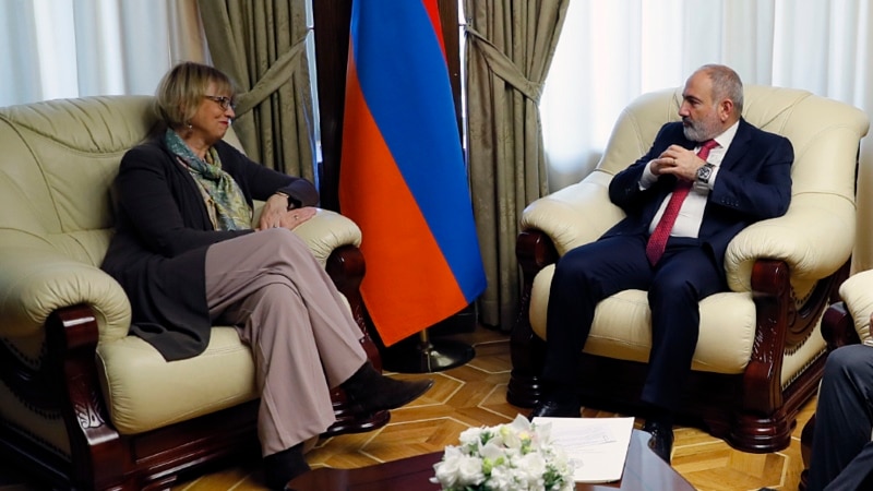 Armenian Prime Minister Says Baku, Yerevan 'Still Speaking Different Diplomatic Languages' In Peace Talks