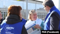 La Chișinău a început campania de promovare a referendumului.