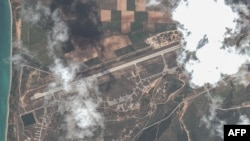 На цьому зображенні, опублікованому Maxar Technologies, показано авіабазу «Бельбек» неподалік від Севастополя, четвер, 16 травня 2024 року