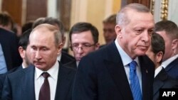 Presidenti rus, Vladimir Putin, dhe ai turk, Recep Tayyip Erdogan. Fotografi nga arkivi. 