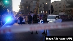 Izraelska policija na mestu pucnjave u Tel Avivu, Izrael, 5. avgusta 2023.