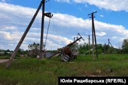 Зруйнована лінія електропередач