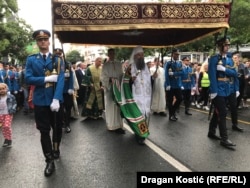 Patrijarh Porfirije je služio pomen stradalima, kao i žrtvama porodičnog i drugog nasilja.