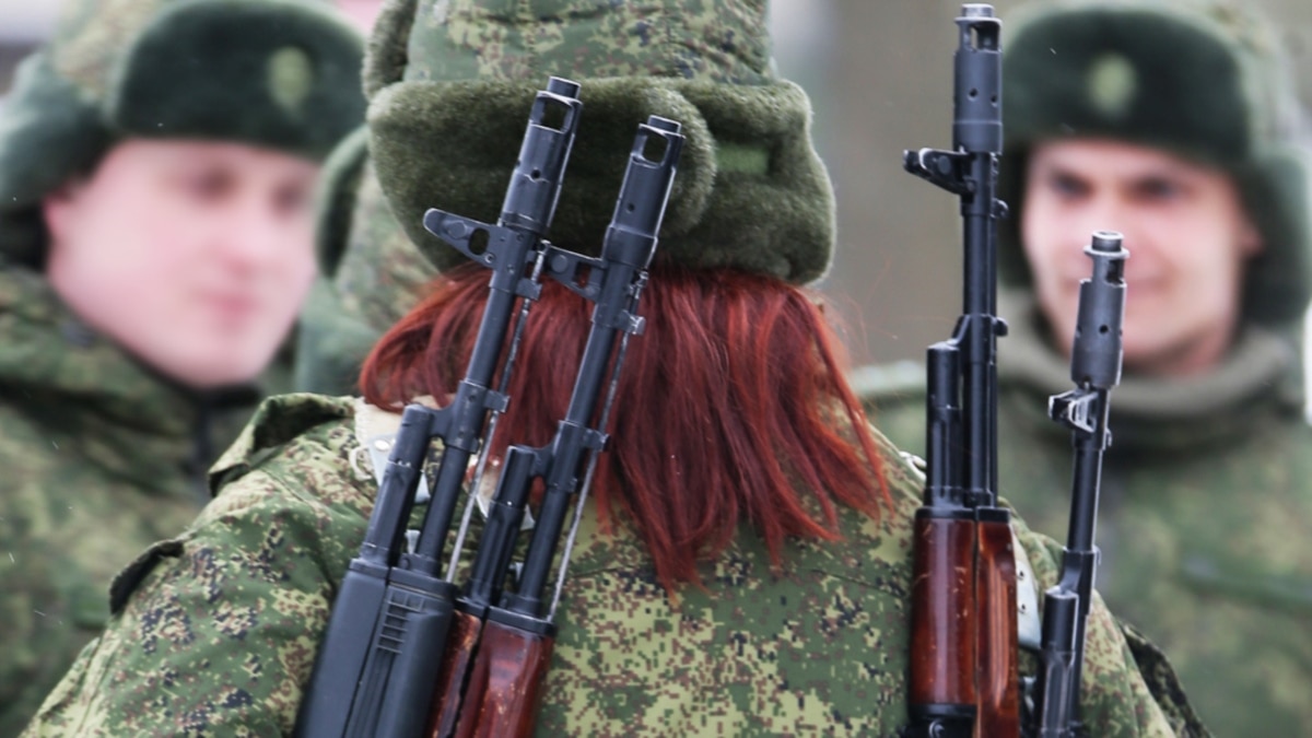 Field Wife Officers Make Life Hell For Women In Russias Military, A Female Medic Says pic