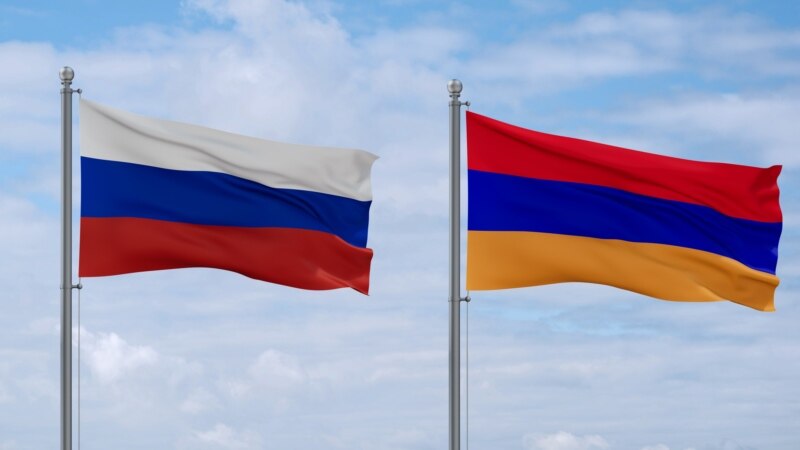 В Армении сообщили о поставках российского вооружения