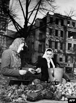 Рынок в Берлине, 1948 год