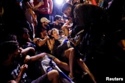 Përleshje ndërmjet protestuesve dhe policisë jashtë ndërtesës së Parlamentit të Izraelit, 24 korrik 2023.