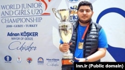 پویا ایدنی، استادبزرگ شطرنج ایران که به فرانسه مهاجرت کرده است
