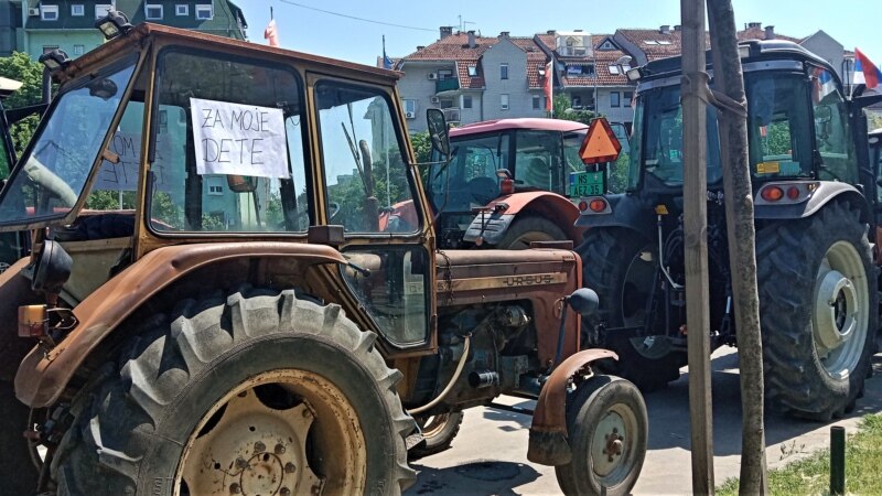 'Dajte dinar za poljoprivredu': protest poljoprivrednika u Novom Sadu 