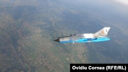 Unul din ultimele MiG-uri retrase recent din uzul Bazei Aeriene Câmpia-Turzii.