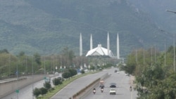 په پلازمېنه اسلام اباد کې د اختر لمونځ په فیصل جومات کې ترسره شو - د ارشیف انځور 